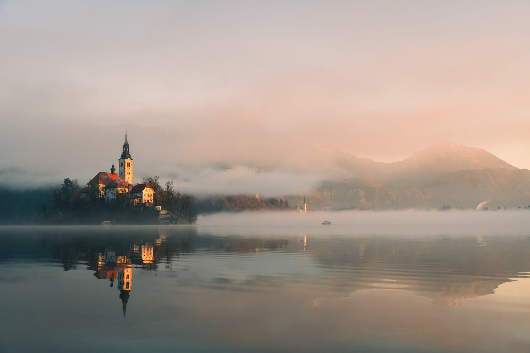 Bled Sunrise - Photo 7