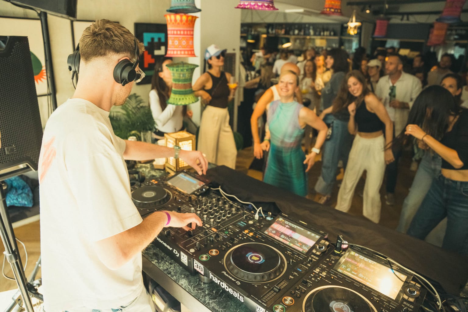 Photo 1 from Electronic Brunch