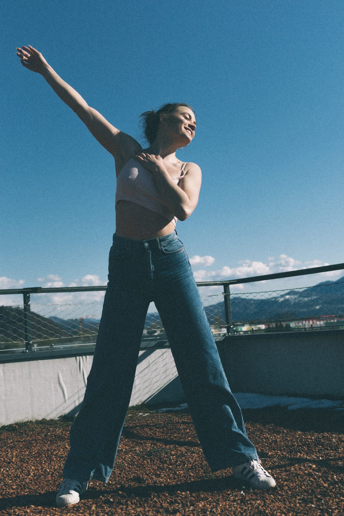 Feeling Blue - Photo 4